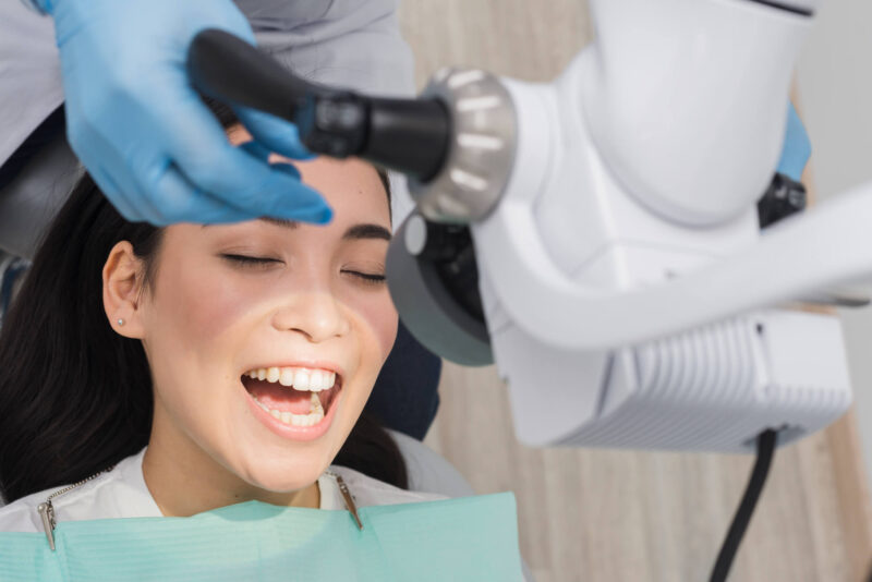 Chica con una buena salud bucodental - Estudio Dental Maspalomas